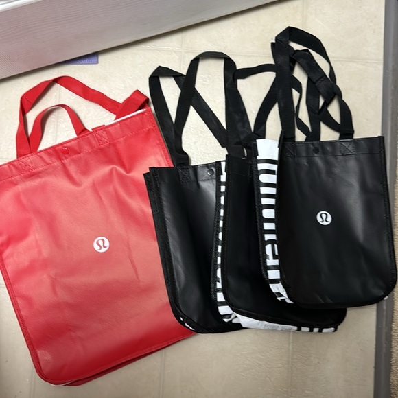 Lululemon Bundle 10 small 2 Large Reusable Totes Bags - Picture 3 of 3